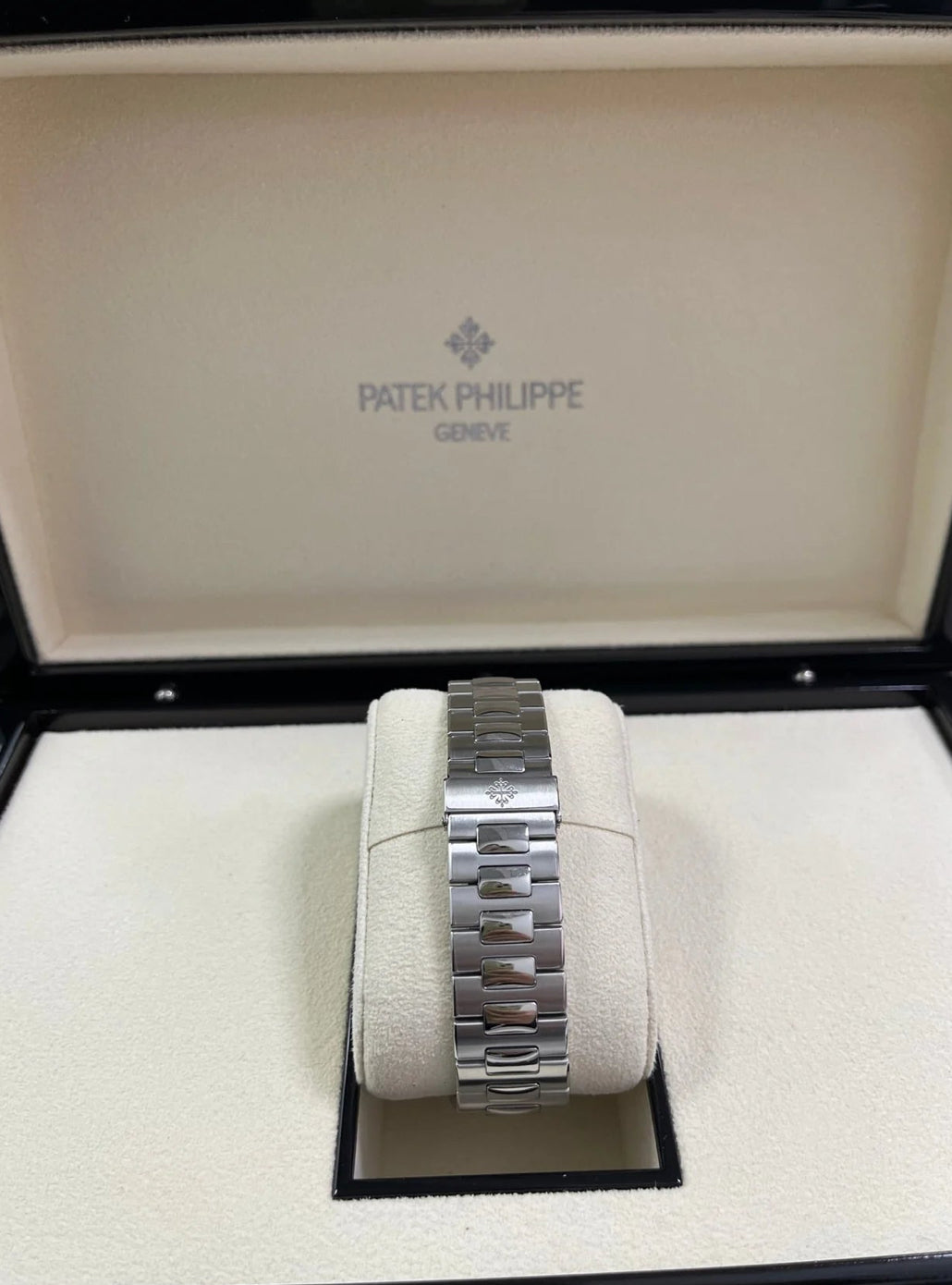 PATEK PHILIPPE NAUTILUS OCEAN BLUE