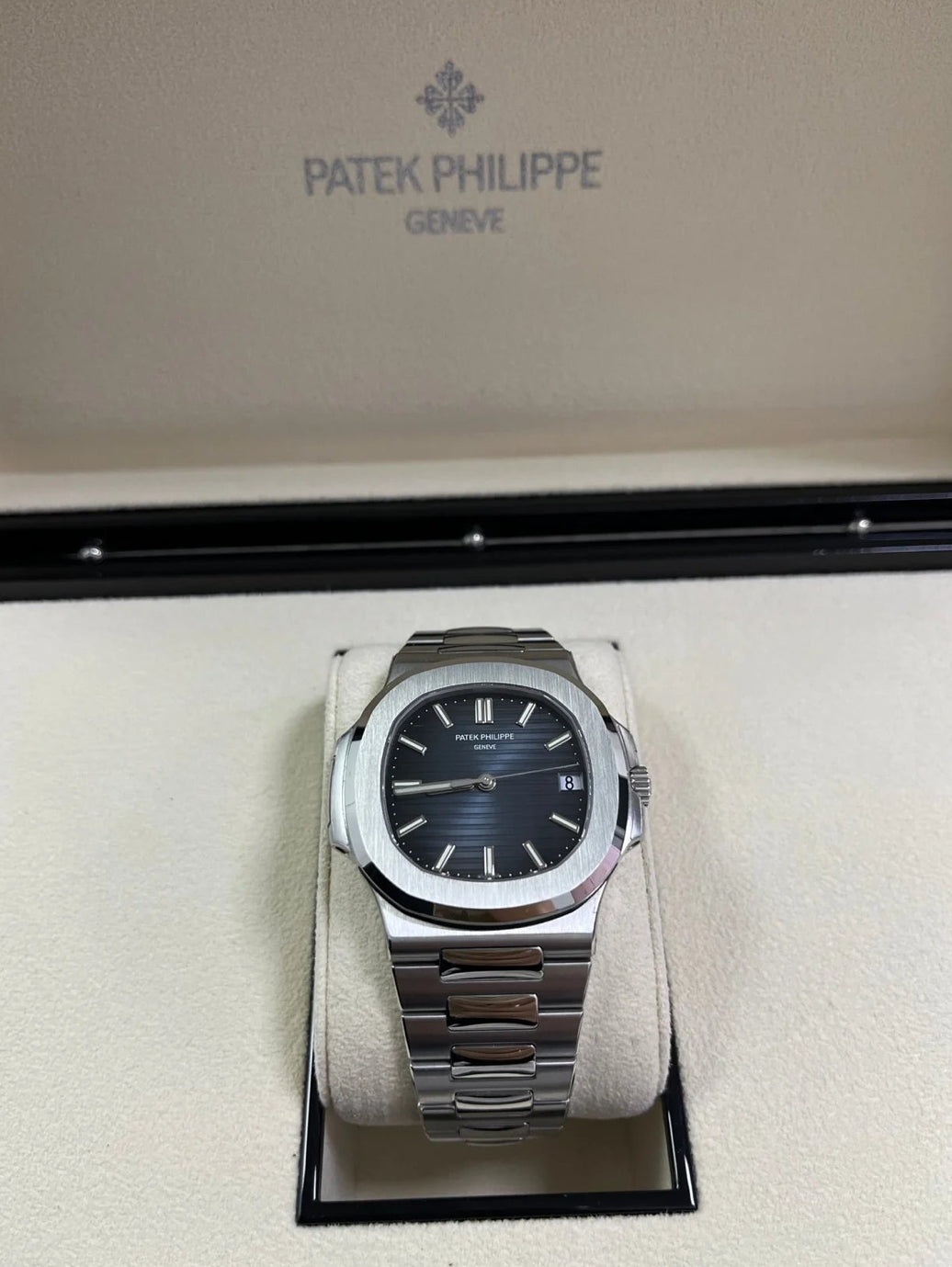 PATEK PHILIPPE NAUTILUS OCEAN BLUE