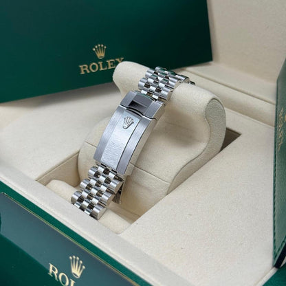ROLEX DATEJUST JUBILÈE SILVER DIAL