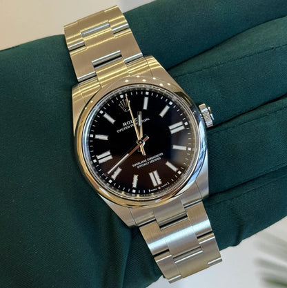 ROLEX OYSTER PERPETUAL BLACK DIAL