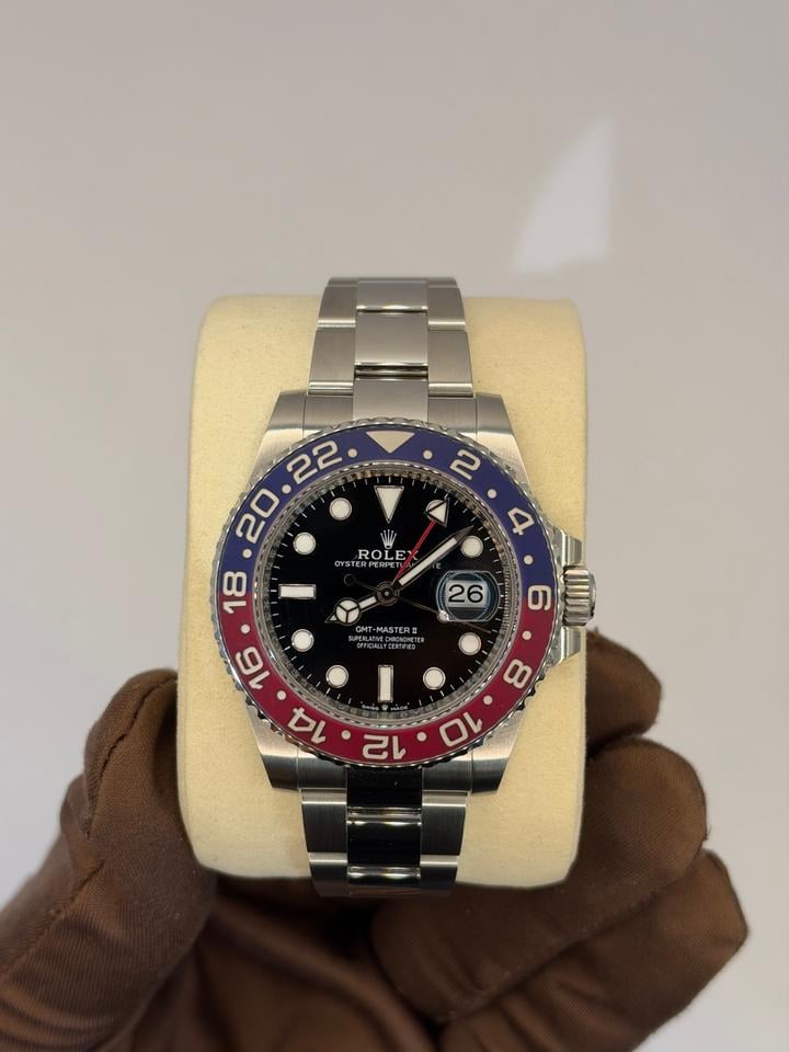 ROLEX GMT MASTER II OYSTER PEPSI