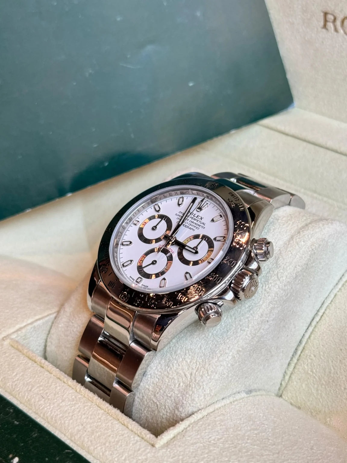 ROLEX DAYTONA WHITE DIAL