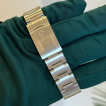 ROLEX OYSTER PERPETUAL BLACK DIAL