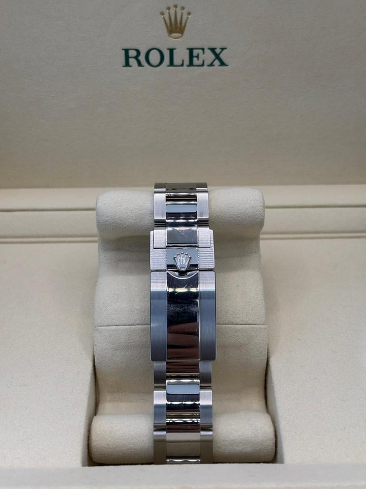 ROLEX GMT MASTER II OYSTER PEPSI