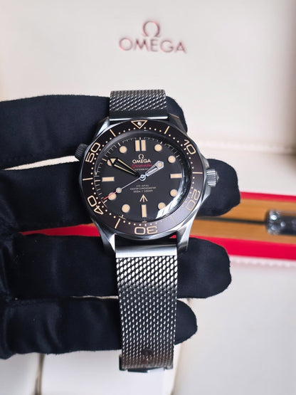 OMEGA SEAMASTER 300m DIVER JAMES BOND 007
