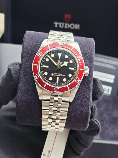 TUDOR BLACK BAY 41MM BRACCIALE JUBILEE