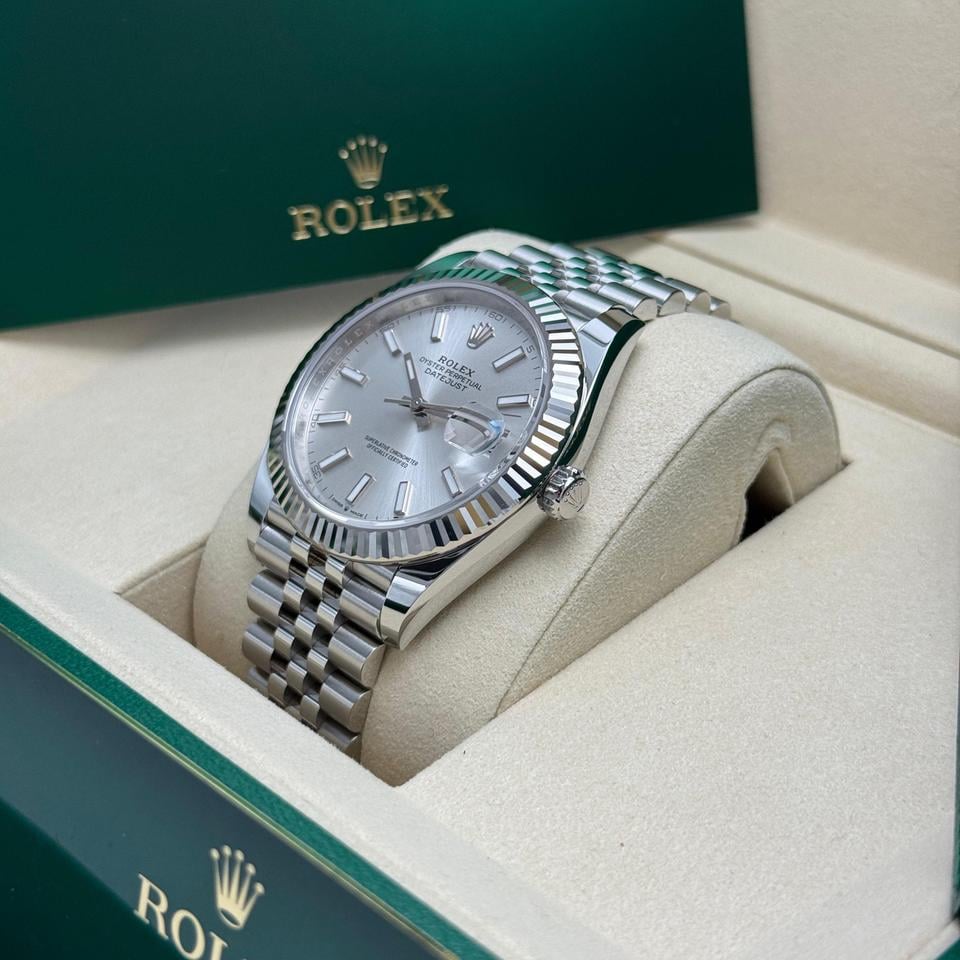 ROLEX DATEJUST JUBILÈE SILVER DIAL