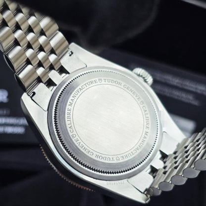 TUDOR BLACK BAY 41MM BRACCIALE JUBILEE