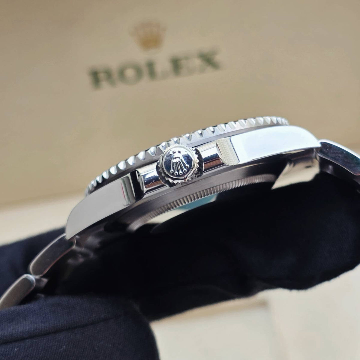 ROLEX SUBMARINER DATE