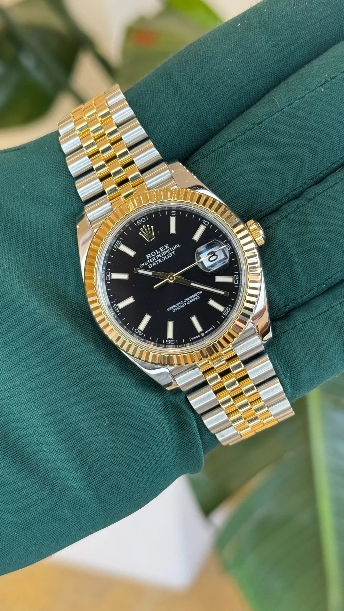 ROLEX DATEJUST JUBILEE BLACK & GOLD