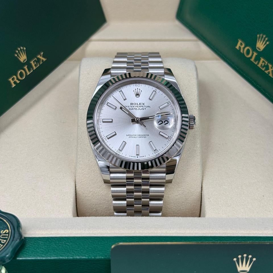 ROLEX DATEJUST JUBILÈE SILVER DIAL